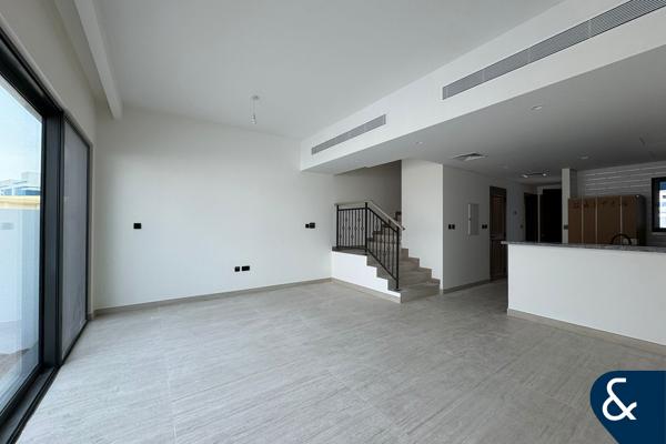 Single Row | Park Facing | 4 Bd | Neg. Cheque